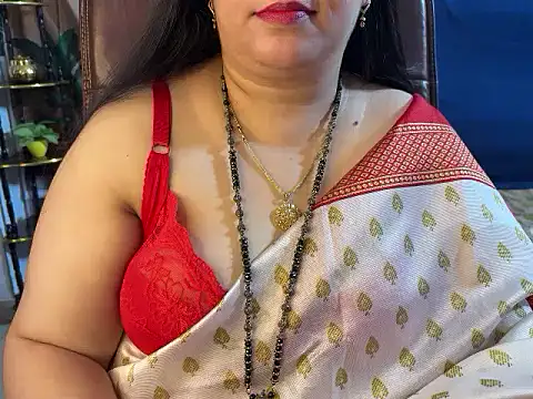 Curvy_Vincy4 live cam on StripChat