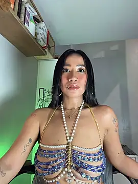 AsianMilfSheryl