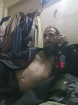 Hairy_mannn2 live cam on StripChat