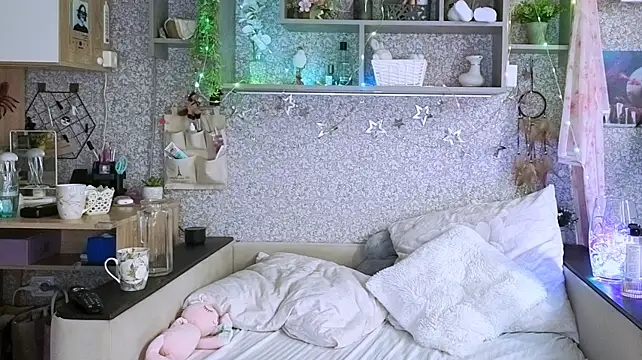 bloodyblondiee (M twink) - flash dick