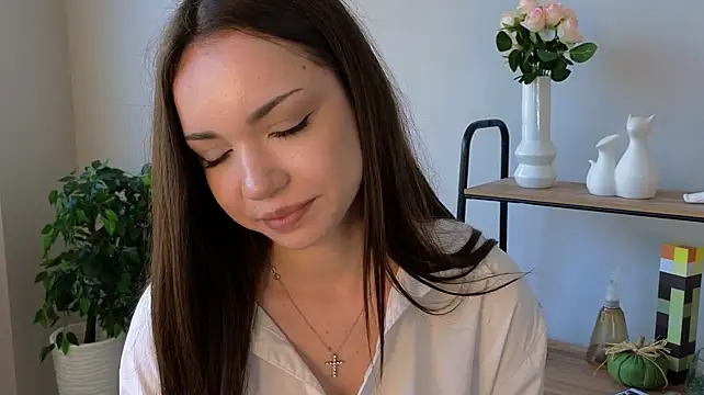 edenbrowne (F teen) - Help me get used to it. ♥