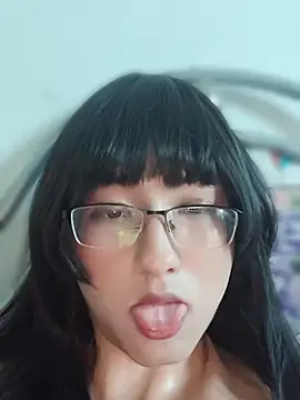 twistywash (T young) - 完弄假阴茎Playing with fake dicks...