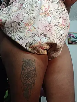 lucianaosorno (Ask my age) - cum public