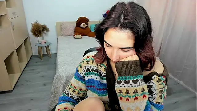 AlexaJuly live cam on StripChat