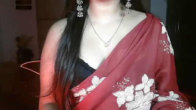 isha_here live cam on StripChat