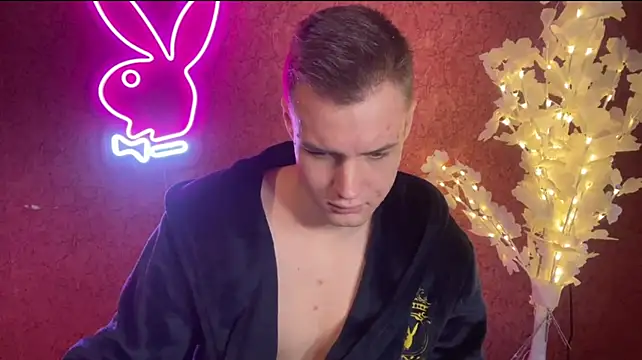 BigBabyMax live cam on StripChat