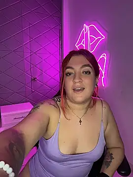 AinhoaaMontero live cam on StripChat