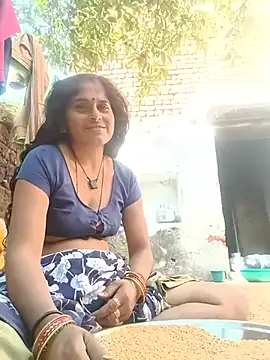 Cutepari_sn live cam on StripChat