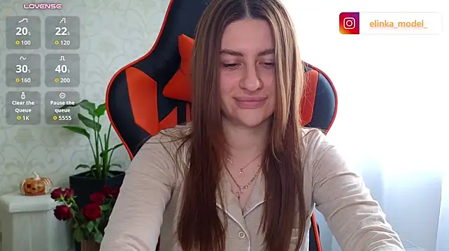 Elishka_ live cam on StripChat