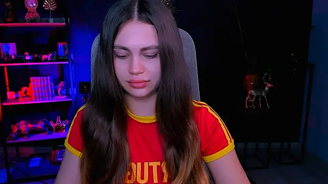 MissTessaGlow live cam on StripChat