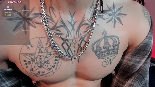 Dustin_Sonne live cam on StripChat