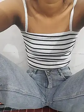 Monika_my_Darling@xh live cam on StripChat