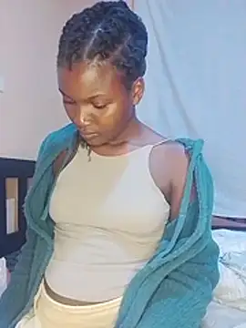 Pinky_Night live cam on StripChat