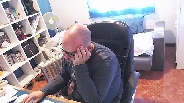 ravingr4d4 on Stripchat