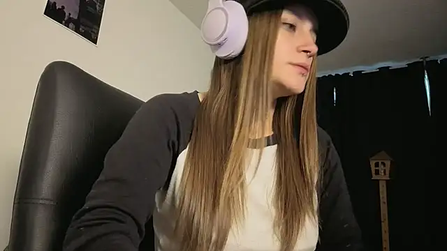 Hat_girl