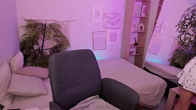 LauraPurr