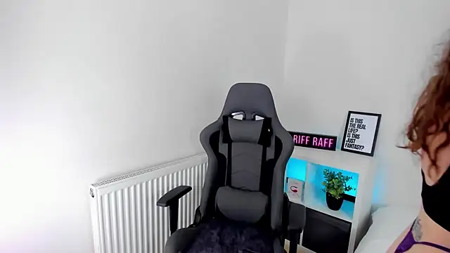 LucieWinters_UK