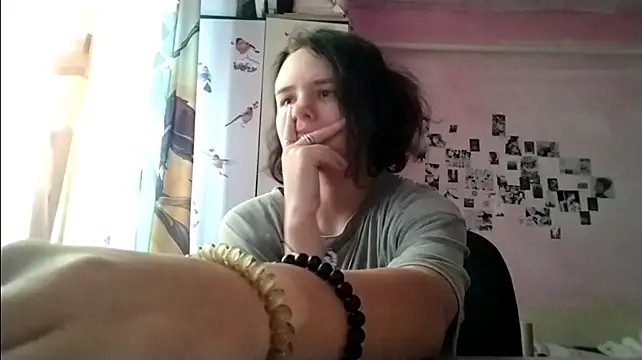 kieraterlecki's live room