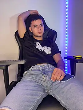 Liam_Mateo webcam