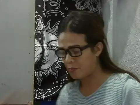 juicycum069