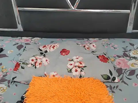 roseendoo1 (F young) - hard anal