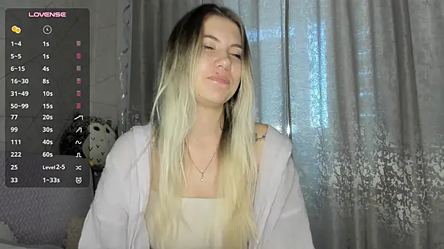 katielesco's live room