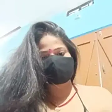 Saloni-couple