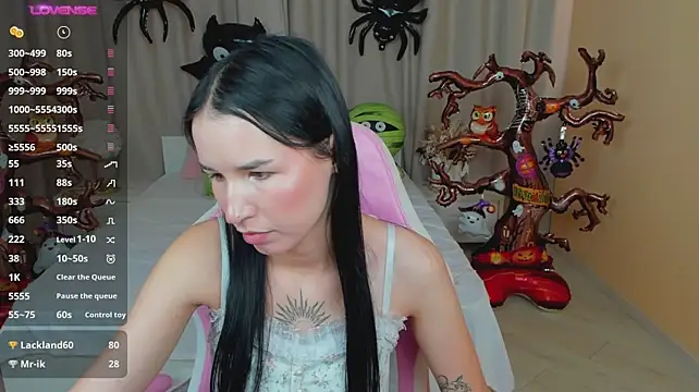 Nika_Voices live sex cam