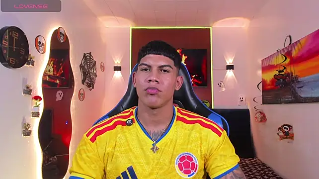 damian_latinxxx (M young) - ⭐Hola, Damián