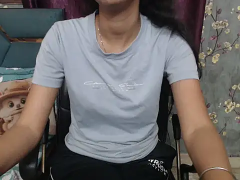 Sexy_priya21