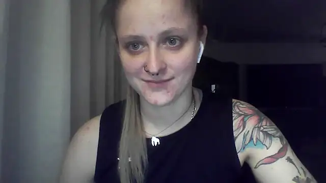 LeaWetGirl