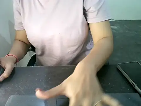 laila_gorgeous06 (F young) - Full nude dance 5 minute