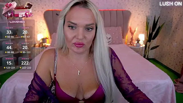 MissyMartinez webcam