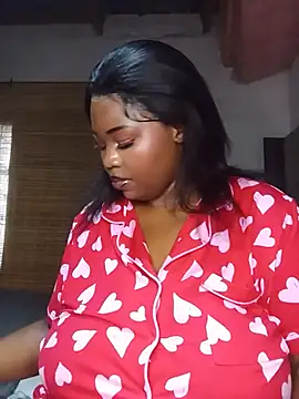 AaliyahBlackXO live cam on StripChat