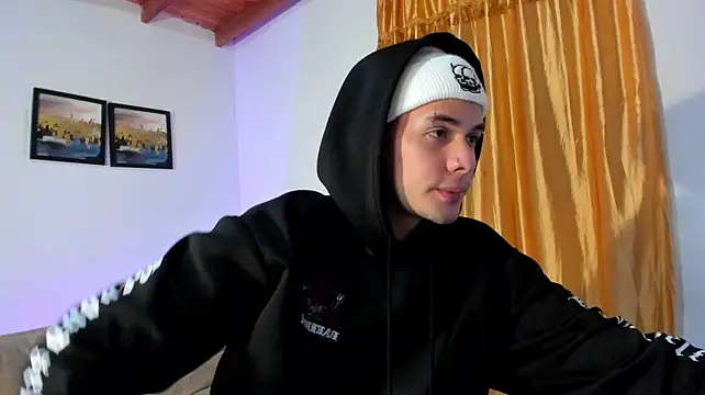 Vlad__night live cam on StripChat