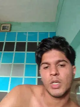 xxxullu on Stripchat
