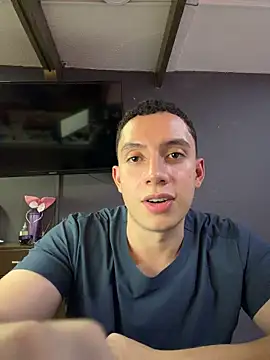 Davinalhot's live stream
