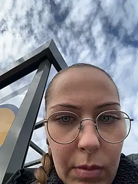 MaryPeach666 webcam