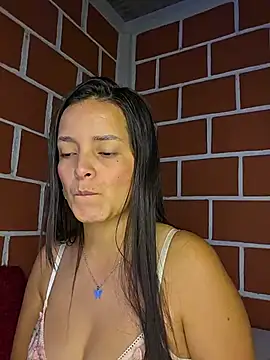 Mia_jhoonson