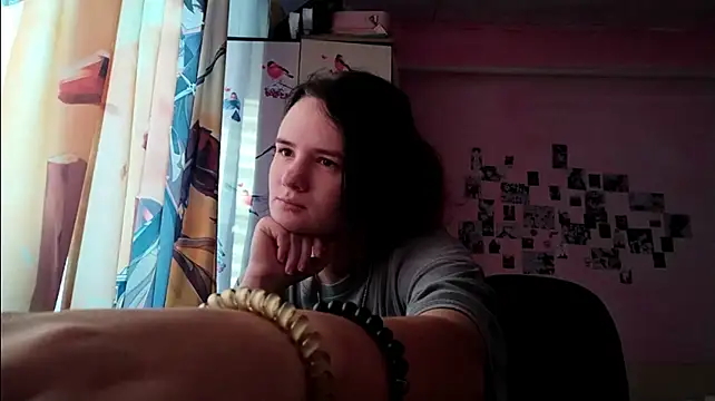 kieraterlecki's live room
