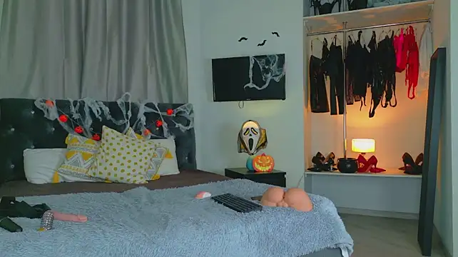 InvitingTina