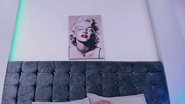 Lia_Cherry_7