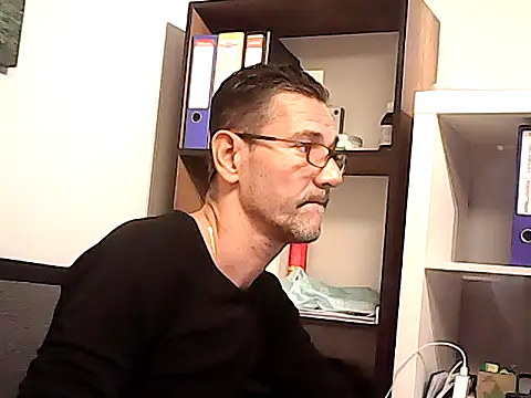 mastercharisma35 (Ask my age) - LIKE TIPS. I AM STAND UP FOR YOU