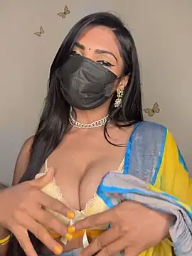 Lovely_Babiee live cam on StripChat