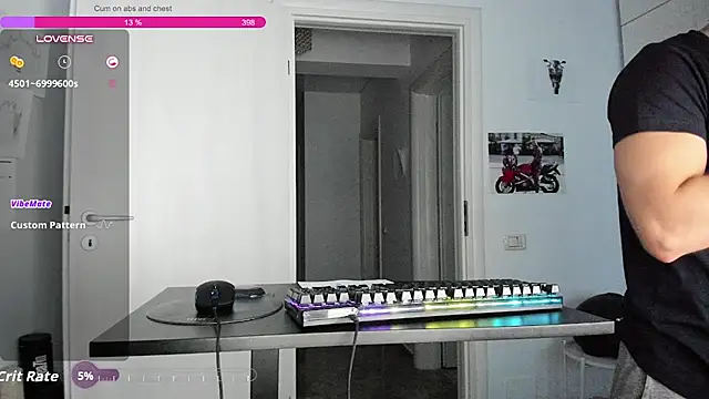 ZackFraser live cam on StripChat