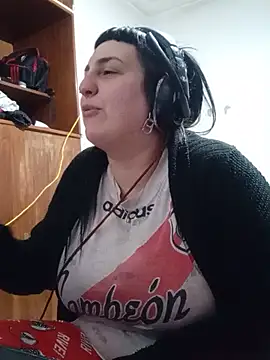 ladyrolinga live cam on StripChat