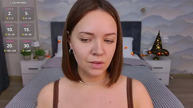 Chloe_Sapphire live cam on StripChat