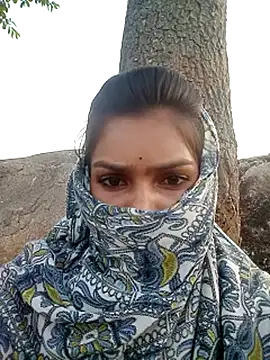 Mohnikumari5060 live cam on StripChat