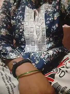 Ayesha_khan2 live cam on StripChat
