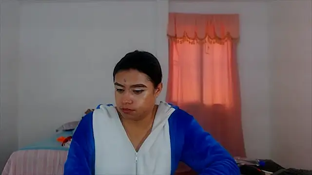 katrinawillff live cam on StripChat